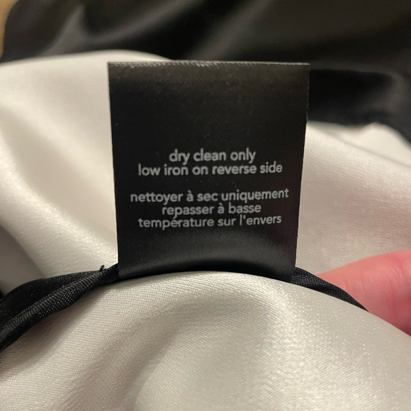 RAOUL Black Satin Sleeveless Mini Dress Cocktail Party Formal Rhinestone Size 6 - Picture 2 of 13